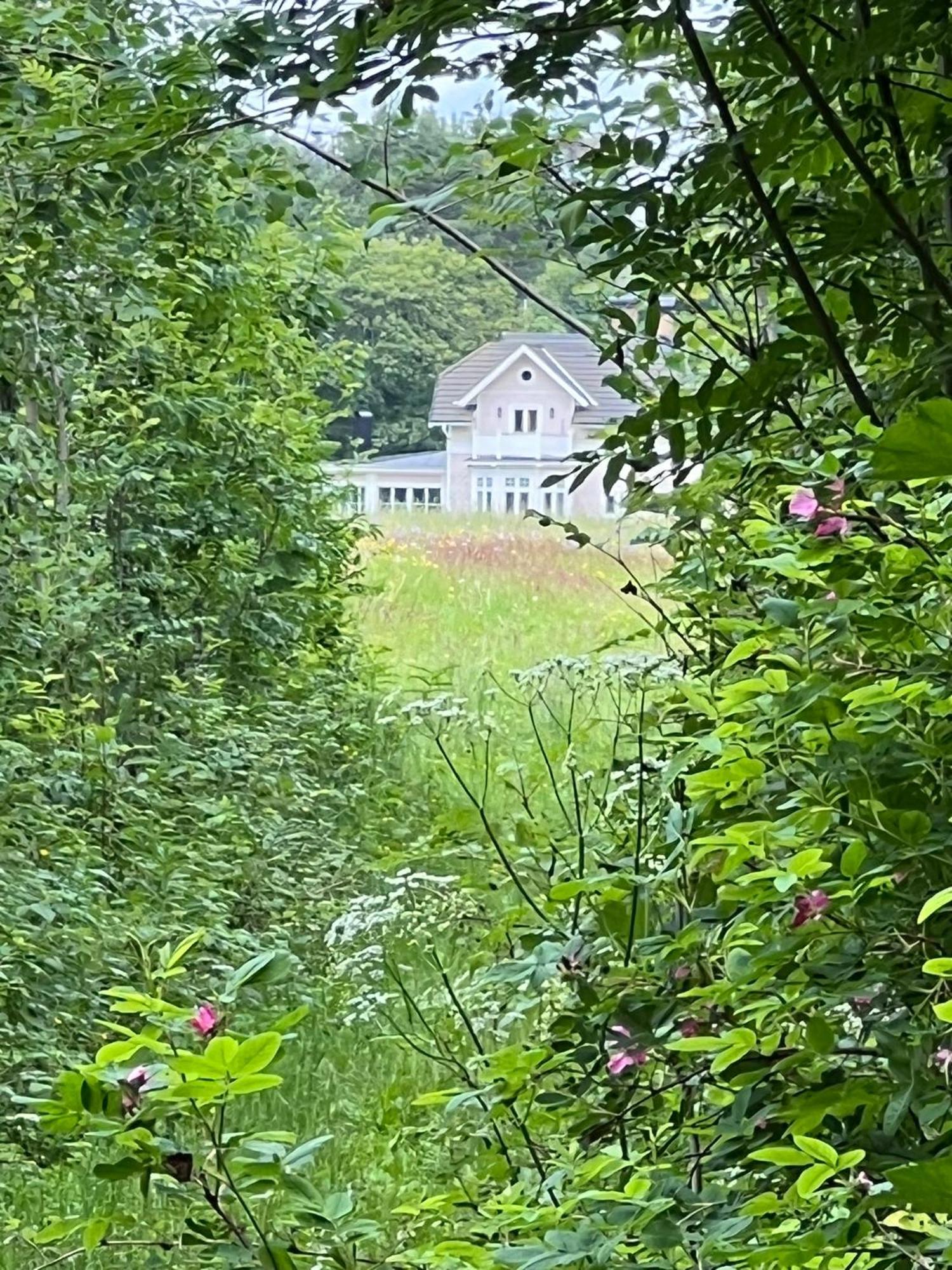 Stöllet Rosa Huset Osebol 아파트 외부 사진
